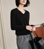 NARI Oem Service Custom Logo Fashion Winter V Neck Cashmere Blank Knitted Casual Plain Pullover Sweaters for Women - Image 3